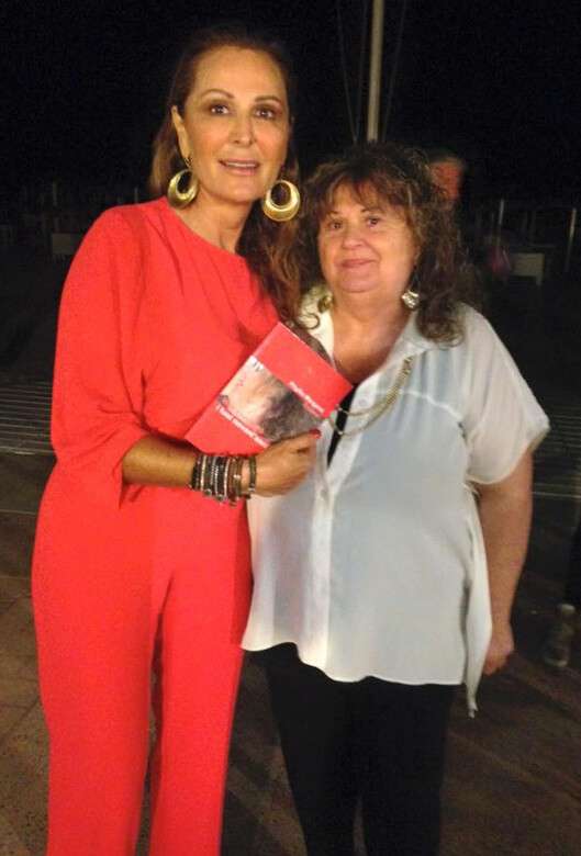 phyllis margaret dyason con daniela santanche